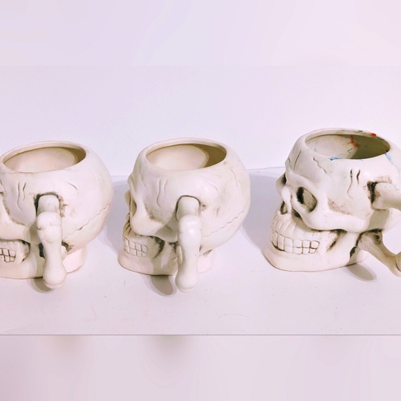 White Ceramic Skull Shaped Mug Set Of 3 - Picture 3 of 5